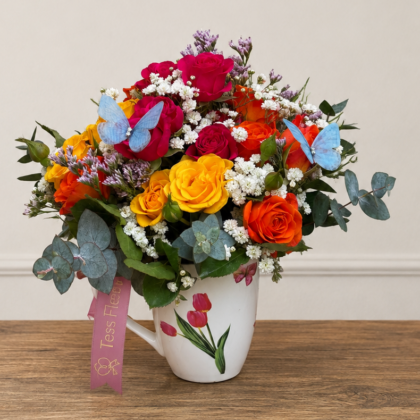Taza de flores de colores
