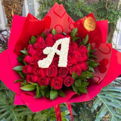 Buquê 30 Rosas Vermelhas com Letra